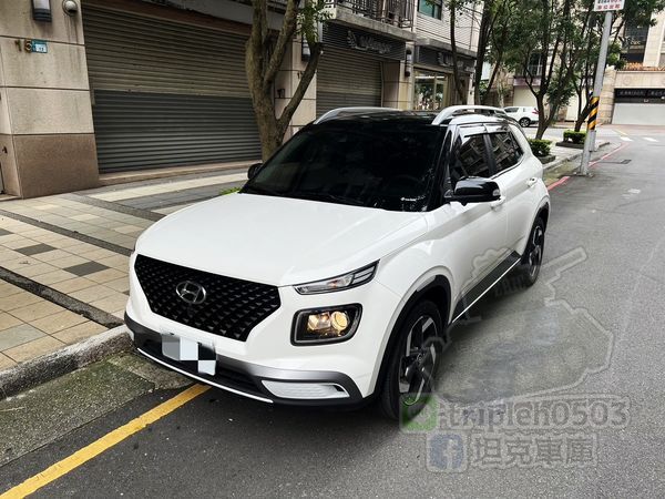 2023 VENUE GLB雙色 ( 已售出 )