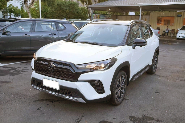 2024 cross GR汽油 TOYOTA全新車 中古車 二手車 認證中古車行推薦 坦克車庫 Eric